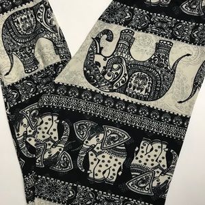 Honey & Lace elephant leggings- one size